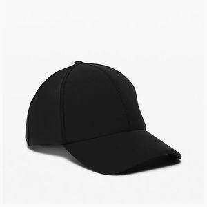 Lululemon baller hat